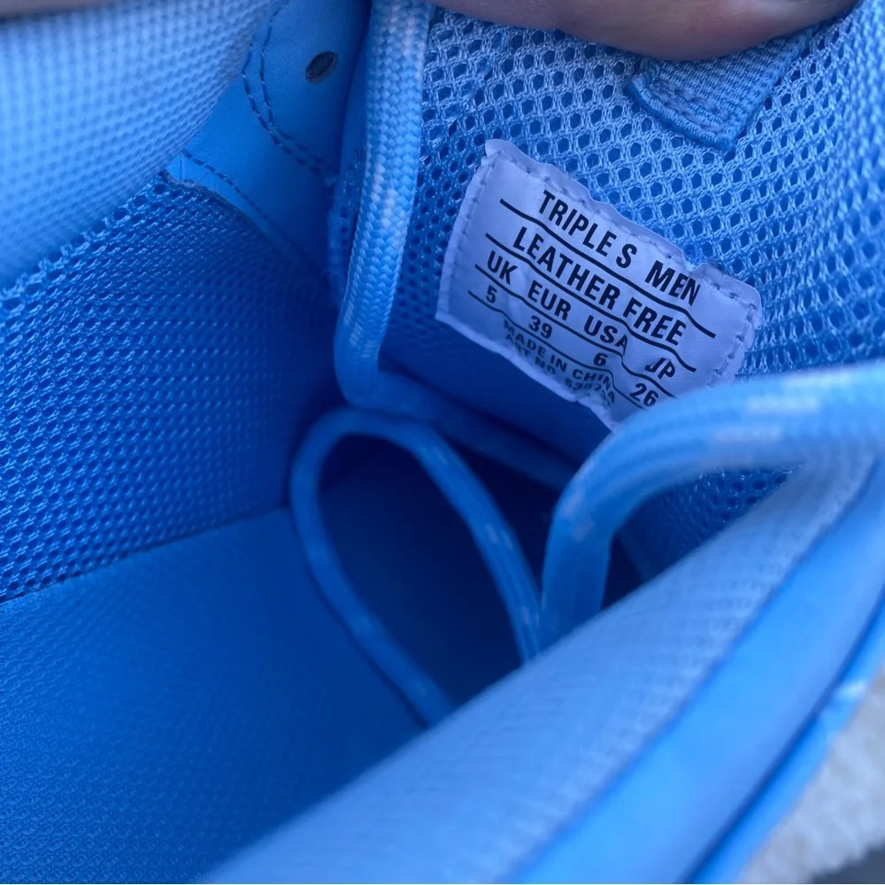 Balenciaga Triple S Logo Sneakers - Picture 4 of 5